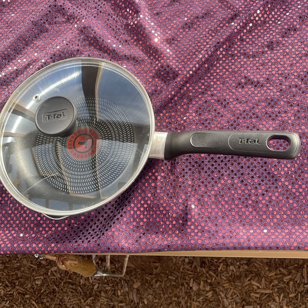 TFAL 8” Frying pan with vented lid